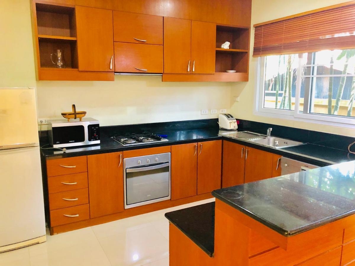 Karon Pool Villa 卡伦3卧泳池别墅 المظهر الخارجي الصورة